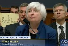 تابلوی معروف «بیت کوین بخر» به قیمت ۱۶ بیت کوین فروخته شد!