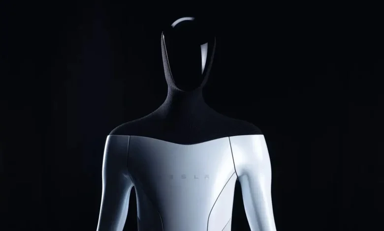 تسلا احتمالاً تا پایان ۲۰۲۵ فروش ربات انسان‌نما را شروع می‌کند