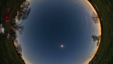 تصویر روز ناسا: تمام آسمان زیر سایه ماه