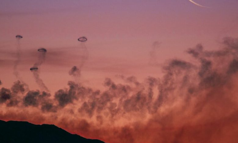 تصویر روز ناسا: حلقه‌های ماه و دود از کوه اتنا