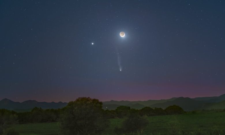 تصویر روز ناسا: دنباله‌دار، سیاره، ماه