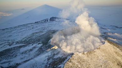 قطب جنوب پوشیده از آتشفشان است، آیا امکان فوران آنها وجود دارد؟