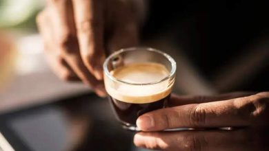 چگونه می‌توان قهوه نوشید و بی‌خواب نشد؟