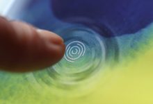 جنجال خانواده متوفی برای استفاده از اثر انگشت برای باز کردن قفل گوشی