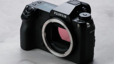 دوربین GFX100S II توسط فوجی‌فیلم معرفی شد؛ حسگری بزرگ در بدنه‌ای کوچک