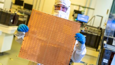 AMD طی دو سال آینده از زیرلایه شیشهای در ساخت پردازندههایش استفاده میکند