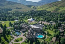 تیم کوک، بیل گیتس و سم آلتمن در راه کمپ تابستانی میلیاردرهای دنیای فناوری [گالری عکس]