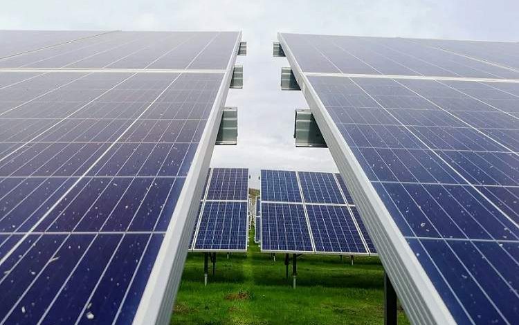 سرمایه‌گذاری چین در پروژه‌های انرژی تجدیدپذیر 455 گیگاواتی در بیابان