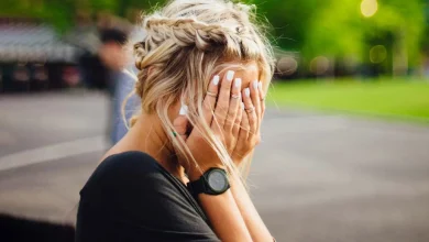 علم پشت سرخشدن: چگونه احساسات ما صورتمان را قرمز میکنند؟