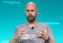 مدیرعامل شرکت کریپتویی پس از انتشار پست‌هایی در حمایت از خشونت سیاسی و دیپورت مهاجرین استعفا داد