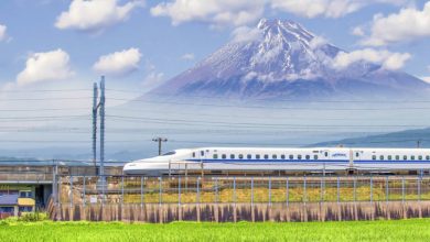 ژاپن از ربات بزرگ انساننما برای نگهداری از خطوط قطار بهره میگیرد