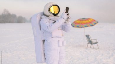 آیا فضانوردان میتوانند گوشیهای تلفن خود را به فضا ببرند؟