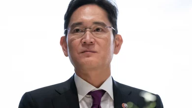 رئیس هیئتمدیره سامسونگ در آستانه زندانیشدن از دادگاه خواست برای نجات شرکتش به او فرصت دهد