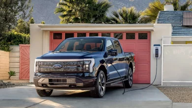 فورد موقتا ترمز خودرو F-150 Lightning را می‌کشد؛ ادامه تولید در سال آینده