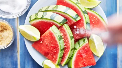 چرا افزودن نمک به غذا گاهی اوقات آن را شیرینتر میکند؟