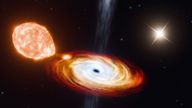 کشف اولین منظومه سهگانه سیاهچالهای، درک ما از نحوه شکلگیری این اجرام را به چالش میکشد