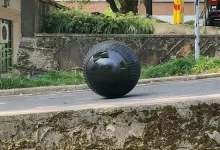 آزمایش پلیس رباتیک کروی در چین که مجرمان را شناسایی و دستگیر می‌کند [تماشا کنید]