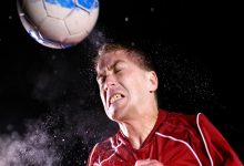 ضربههای متداول سر در فوتبال باعث آسیب مغزی میشود