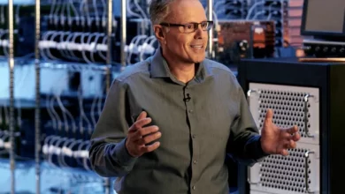 معاون بخش سختافزار اپل یکی از گزینههای مدیرعاملی اینتل است