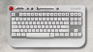 این کیبورد مکانیکی می‌تواند تعداد واژه‌های تایپ‌شده را با شمارنده آنالوگ نشان دهد