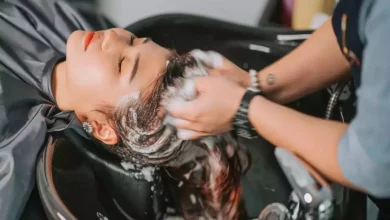 خطر پنهان شستشوی مو در آرایشگاه