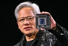مدیرعامل انویدیا میگوید تراشههای AI شرکتش سریعتر از قانون مور پیشرفت میکنند
