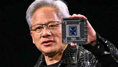 مدیرعامل انویدیا میگوید تراشههای AI شرکتش سریعتر از قانون مور پیشرفت میکنند
