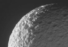 میماس: ماه کوچک با یک دهانه بزرگ