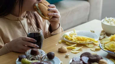 پژوهش جدید: نوجوانان مبتلا به ADHD بیشتر از همسالان خود تنقلات میخورند