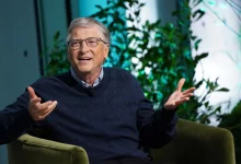 بیل گیتس: هوش مصنوعی در اکثر بخشها جایگزین انسان میشود
